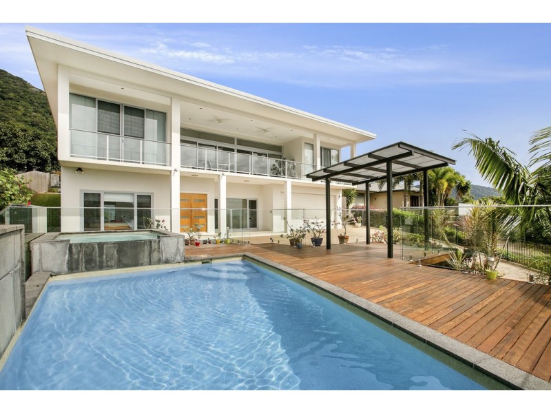 13 Alstonia Close, Redlynch QLD 4870