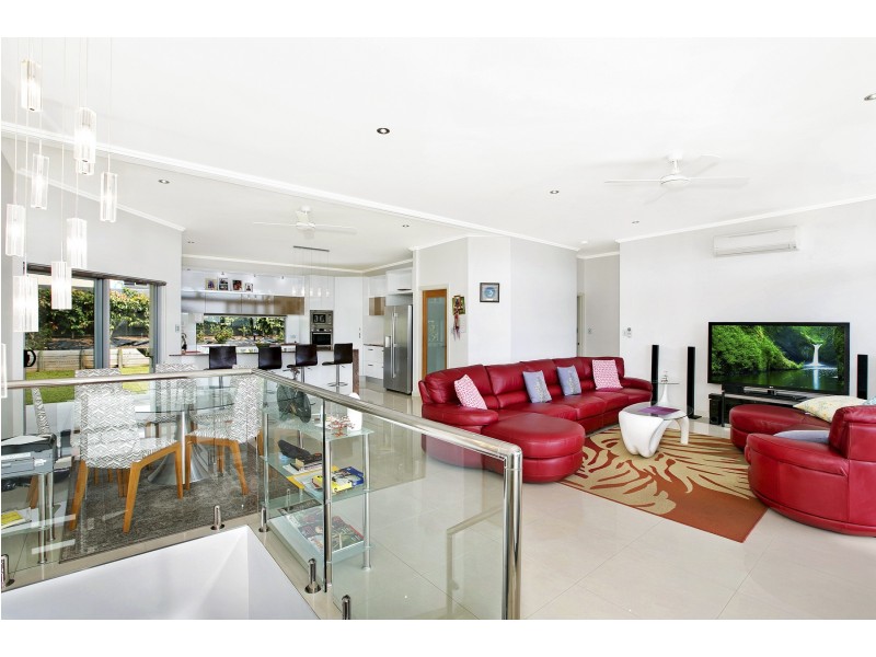 13 Alstonia Close, Redlynch QLD 4870