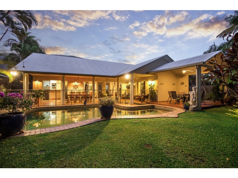 14 Thais Street, Palm Cove QLD 4879