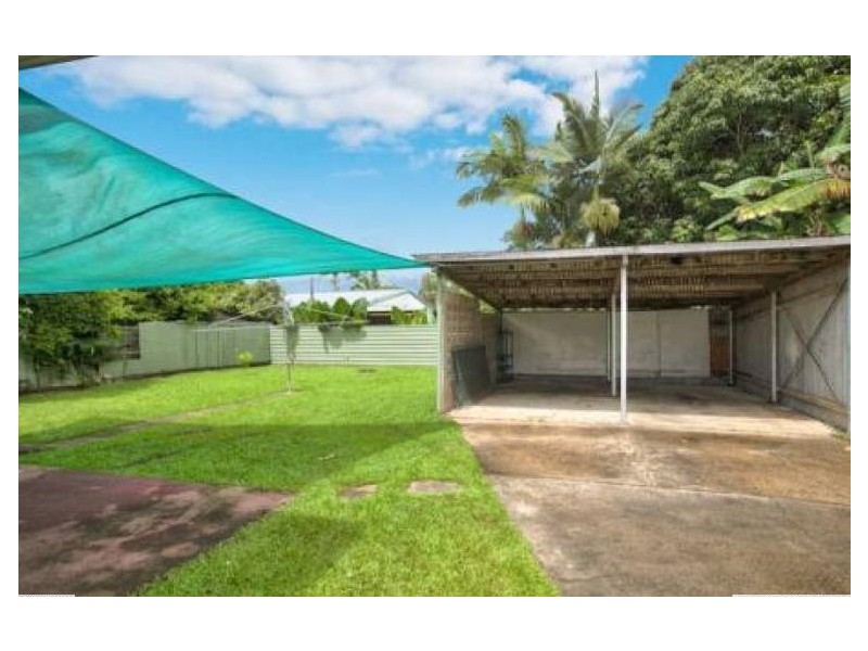 Manunda QLD 4870