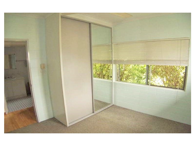 13 McLaughlin Road, Bentley Park QLD 4869