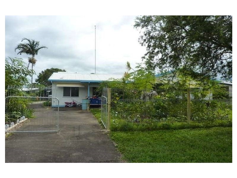 13 McLaughlin Road, Bentley Park QLD 4869