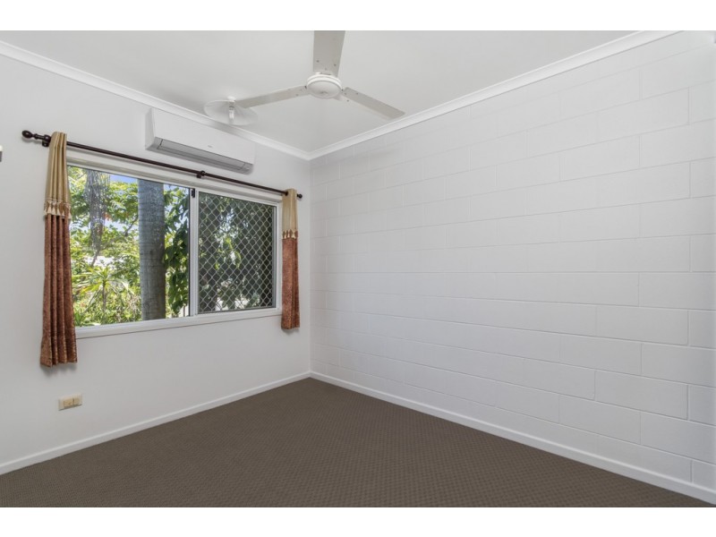 4/126 Pease Street, Manoora QLD 4870