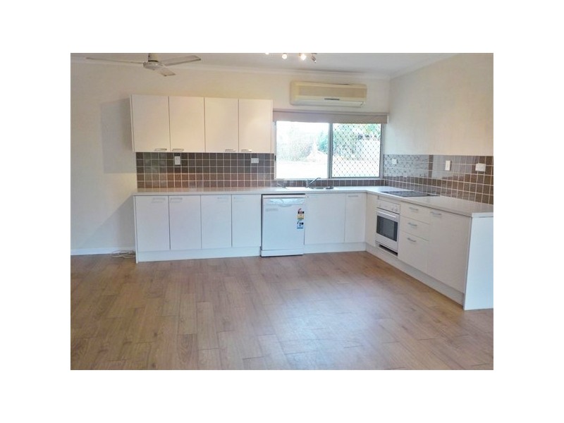 Bentley Park QLD 4869