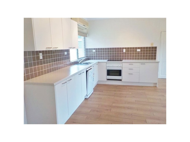 Bentley Park QLD 4869