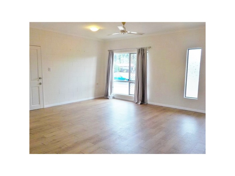 Bentley Park QLD 4869