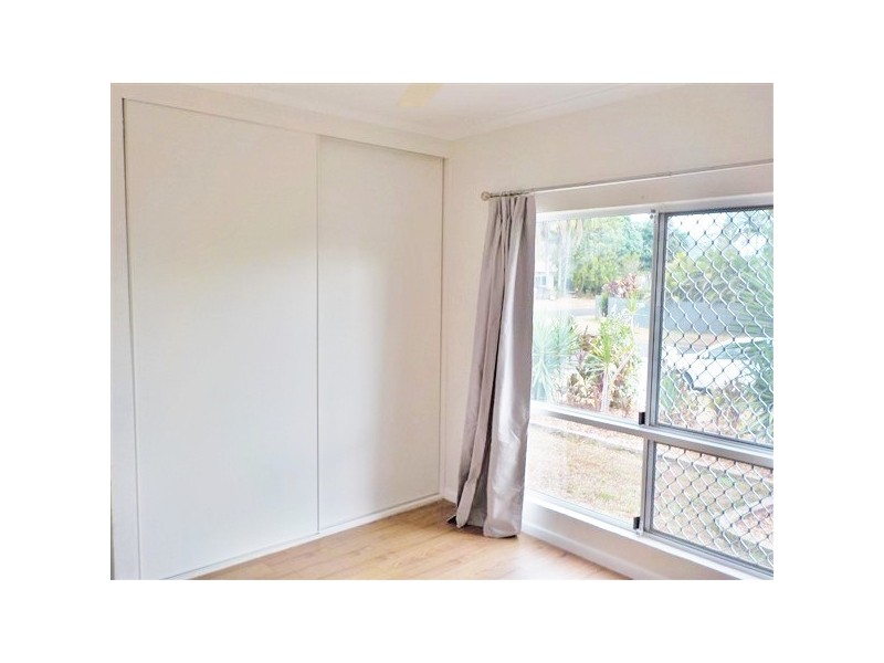 Bentley Park QLD 4869
