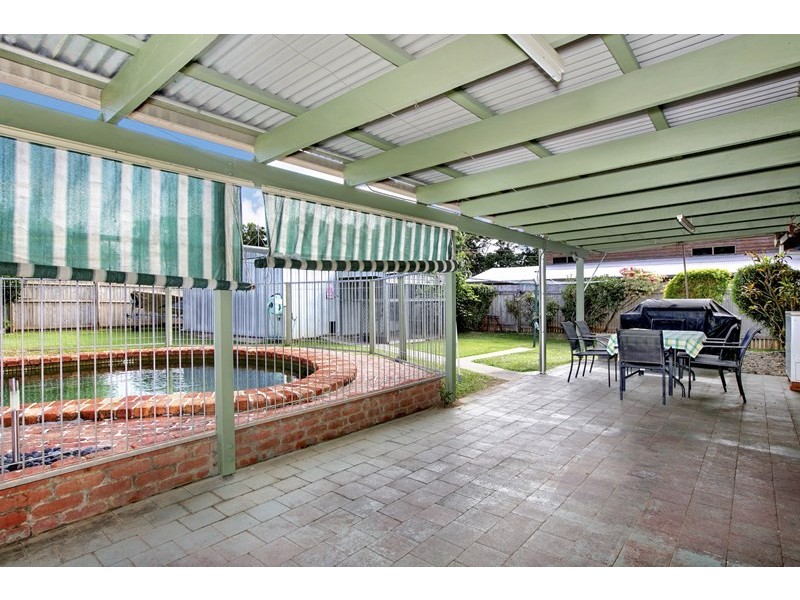 30 Shannon Drive, Woree QLD 4868