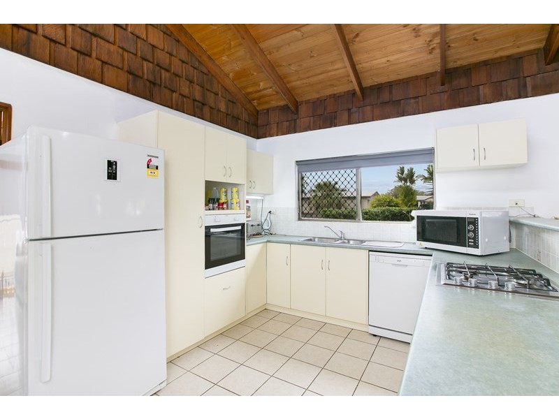 30 Shannon Drive, Woree QLD 4868