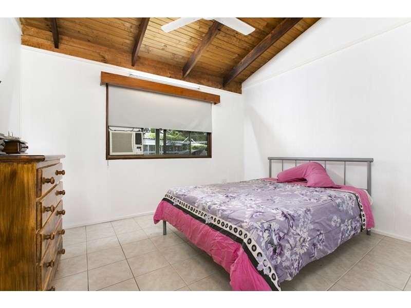 30 Shannon Drive, Woree QLD 4868