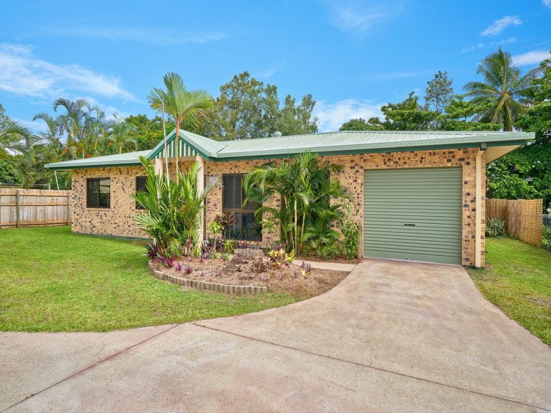 1 and 2/97A Jensen Street, Whitfield QLD 4870