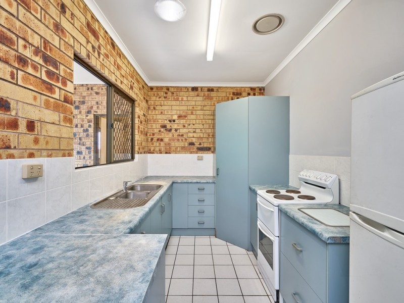 1 and 2/97A Jensen Street, Whitfield QLD 4870