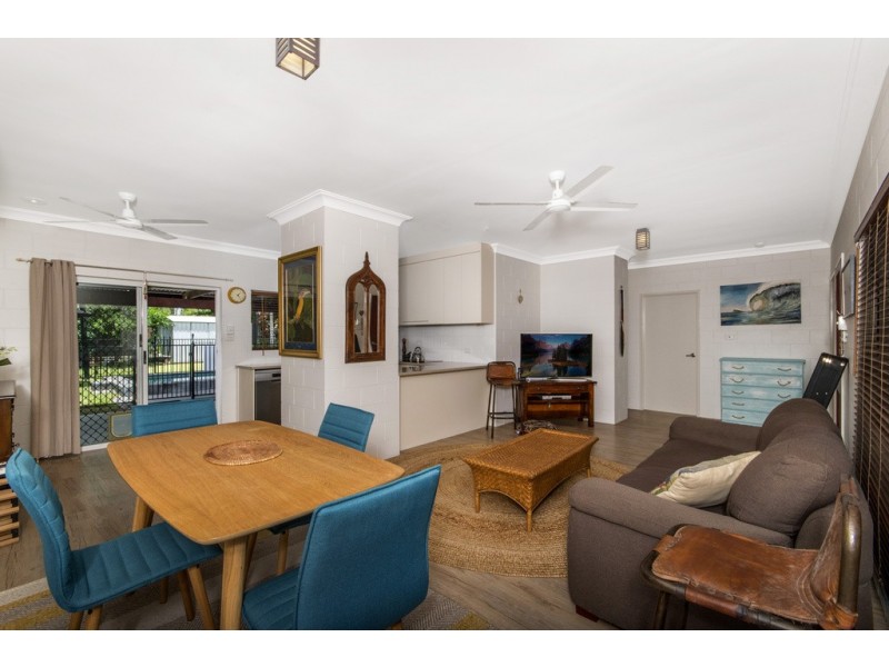 32 Leeuwin Crescent, Bentley Park QLD 4869
