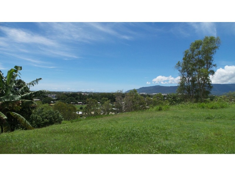 30 Barnes Street, Earlville QLD 4870