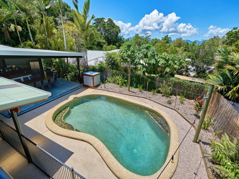 3 Nero Close, Mooroobool QLD 4870