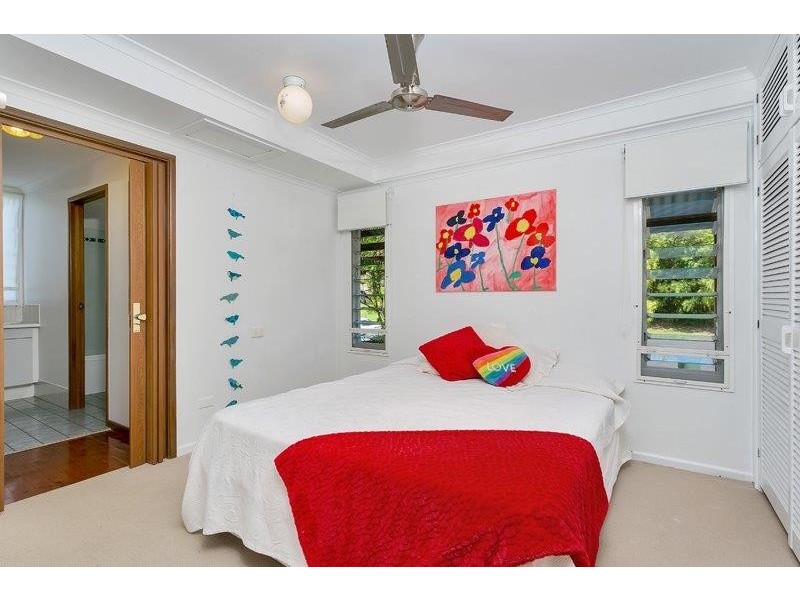 3 Nero Close, Mooroobool QLD 4870