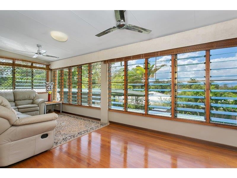 3 Nero Close, Mooroobool QLD 4870