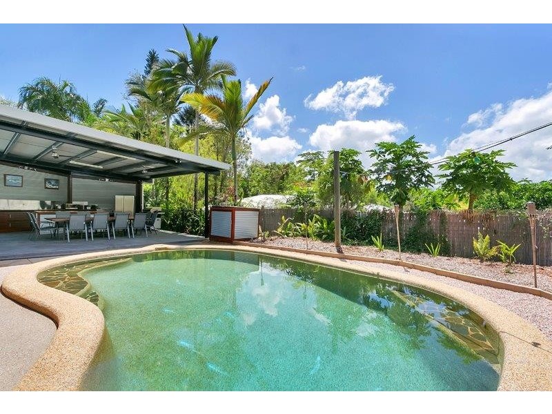 3 Nero Close, Mooroobool QLD 4870