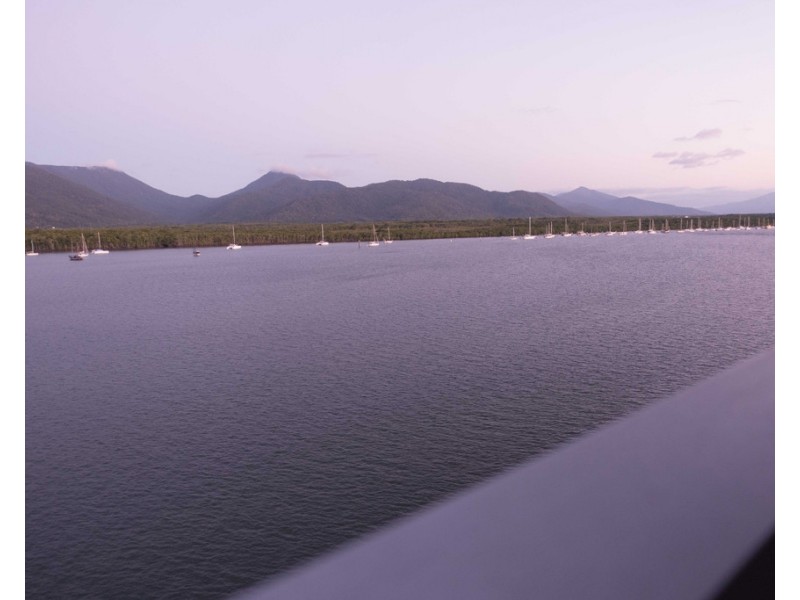 27/1 Marlin Parade, Cairns City QLD 4870