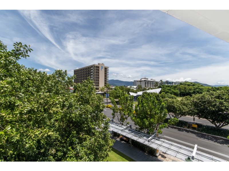 326-327/1 Marlin Parade, Cairns City QLD 4870