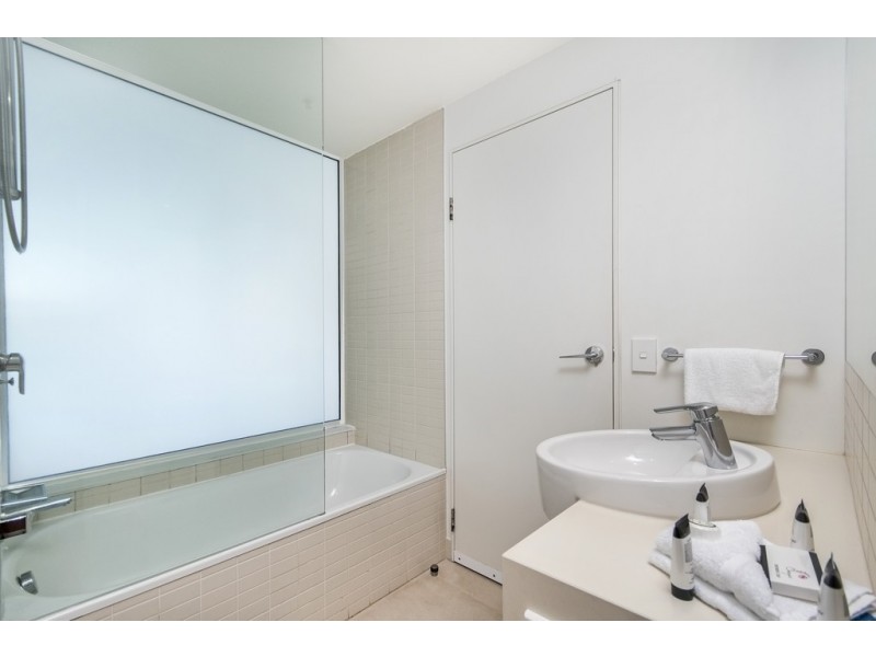 326-327/1 Marlin Parade, Cairns City QLD 4870