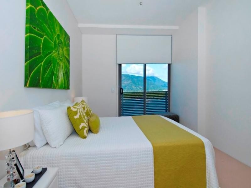 Cairns City QLD 4870