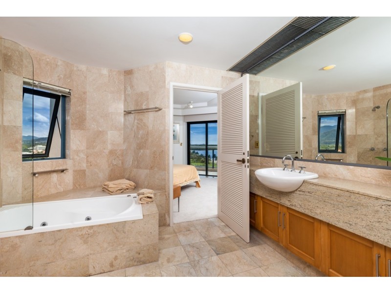 36/181 Esplanade, Cairns City QLD 4870