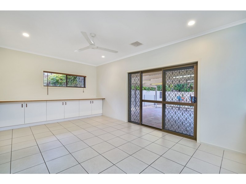 17 Sandpiper Court, Bayview Heights QLD 4868