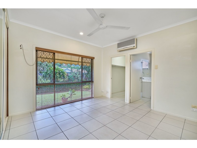 17 Sandpiper Court, Bayview Heights QLD 4868