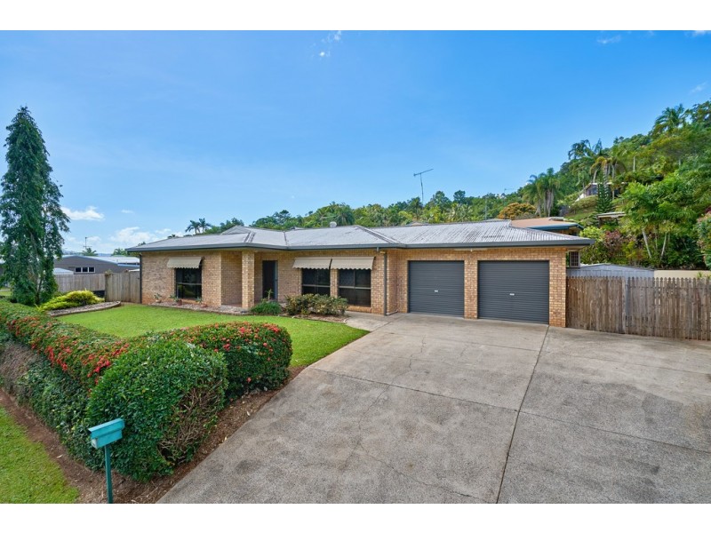 17 Sandpiper Court, Bayview Heights QLD 4868