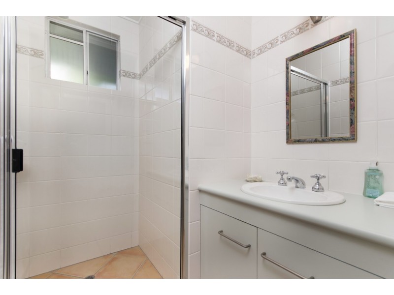 3 Aldinga Close, Whitfield QLD 4870