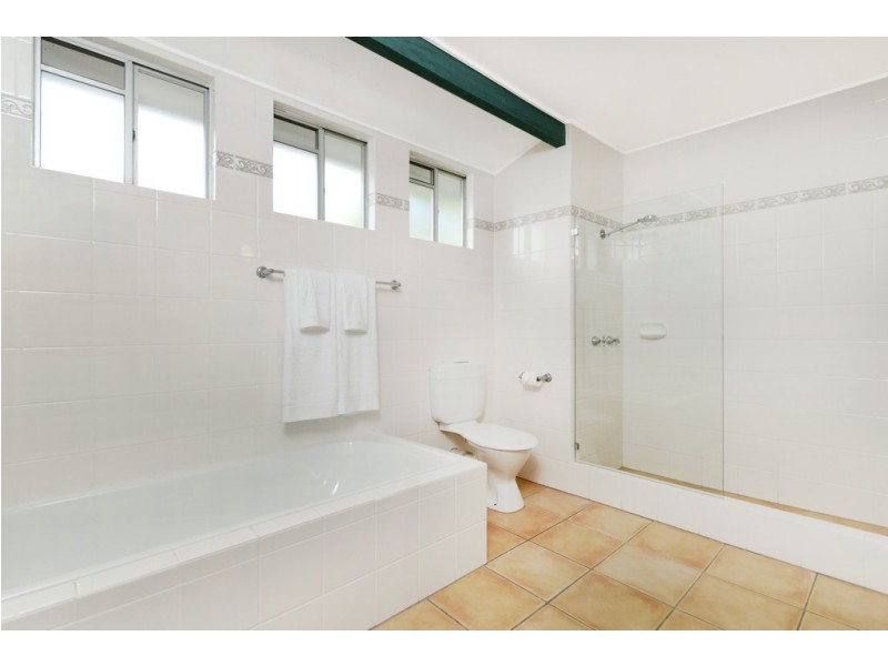 3 Aldinga Close, Whitfield QLD 4870