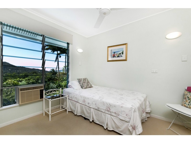 3 Aldinga Close, Whitfield QLD 4870