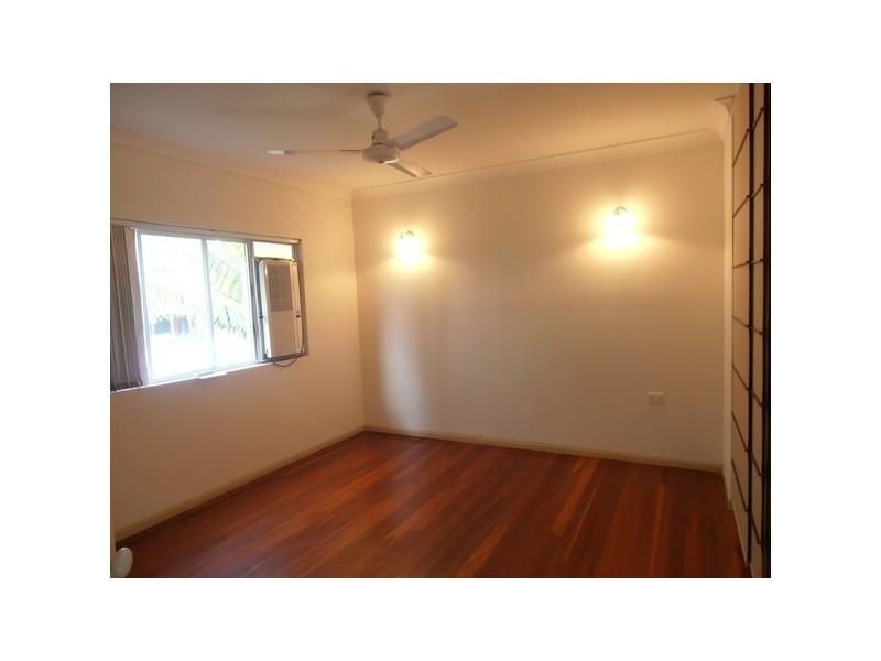 4/215 Kamerunga Road, Freshwater QLD 4870