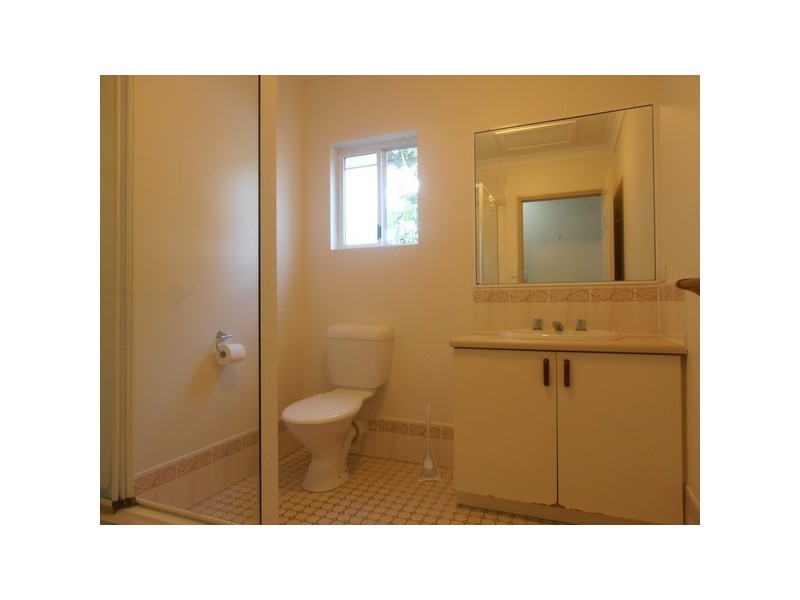 4/215 Kamerunga Road, Freshwater QLD 4870