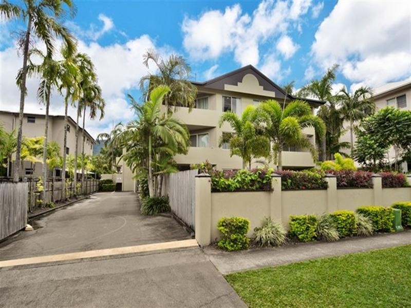 1/51 McCormack Street, Manunda QLD 4870