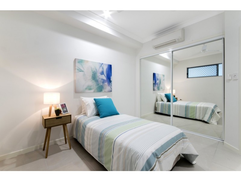 Yorkeys Knob QLD 4878