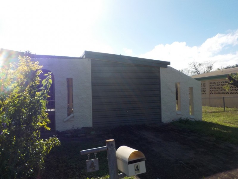 Westcourt QLD 4870