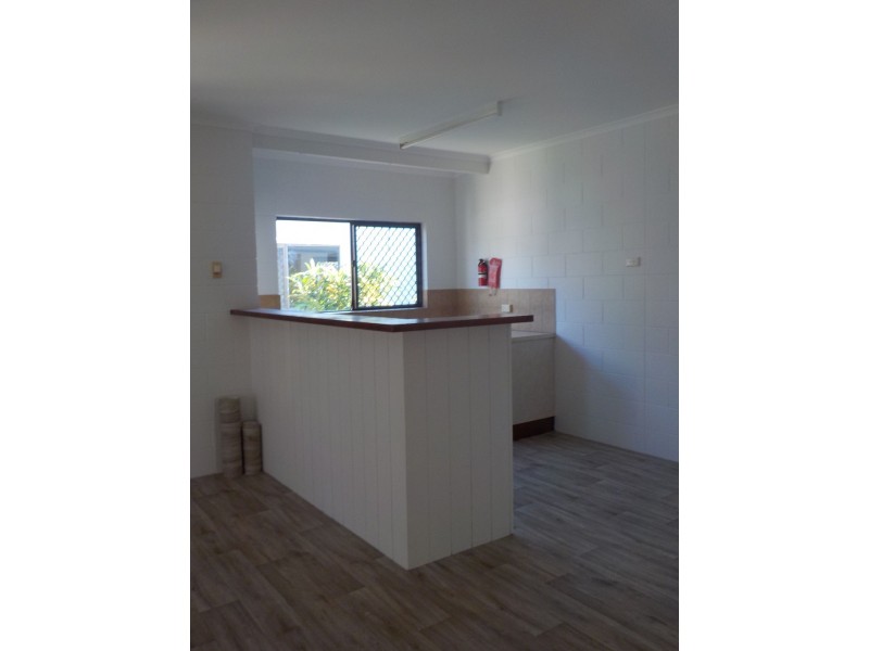 Westcourt QLD 4870