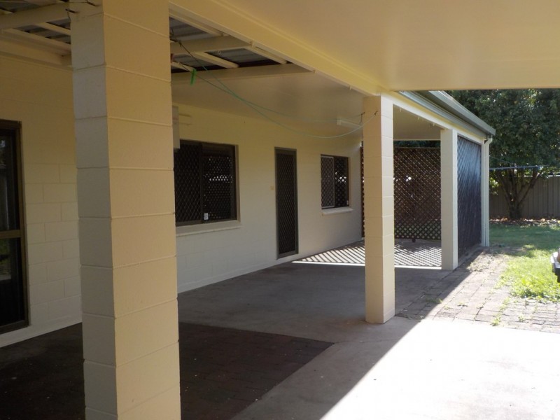 Westcourt QLD 4870