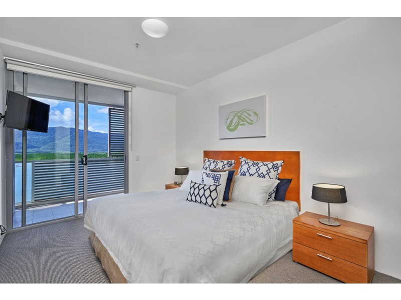 Cairns City QLD 4870