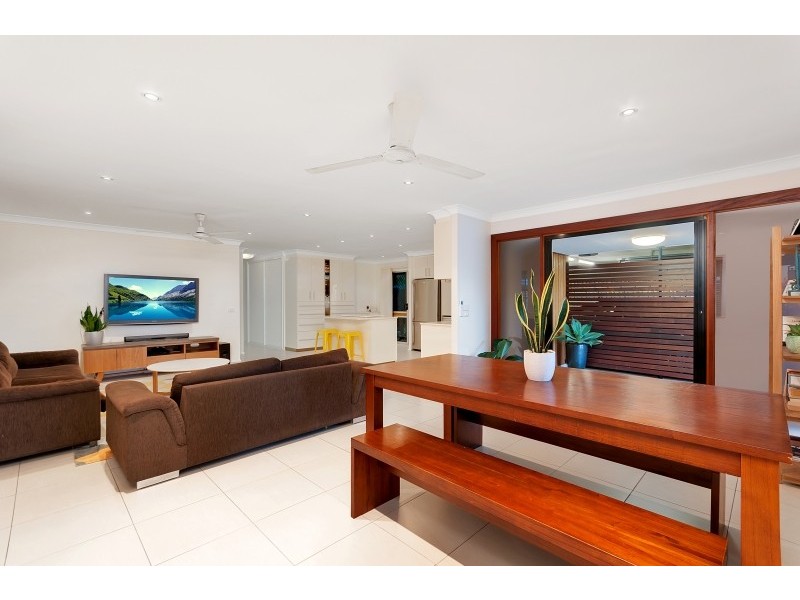 9 Fairview Street, Bayview Heights QLD 4868