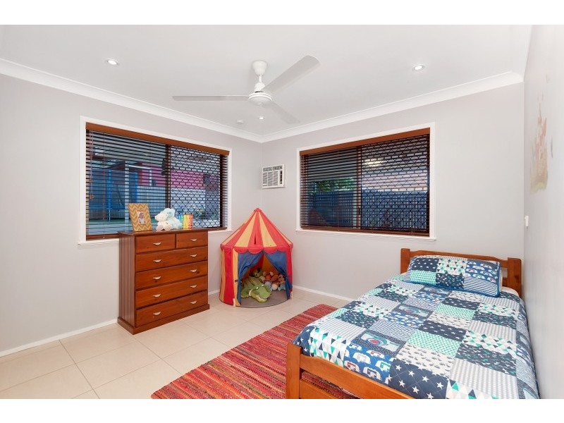 9 Fairview Street, Bayview Heights QLD 4868