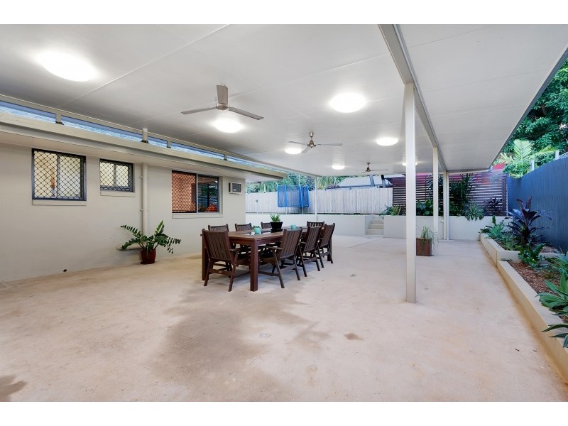 9 Fairview Street, Bayview Heights QLD 4868
