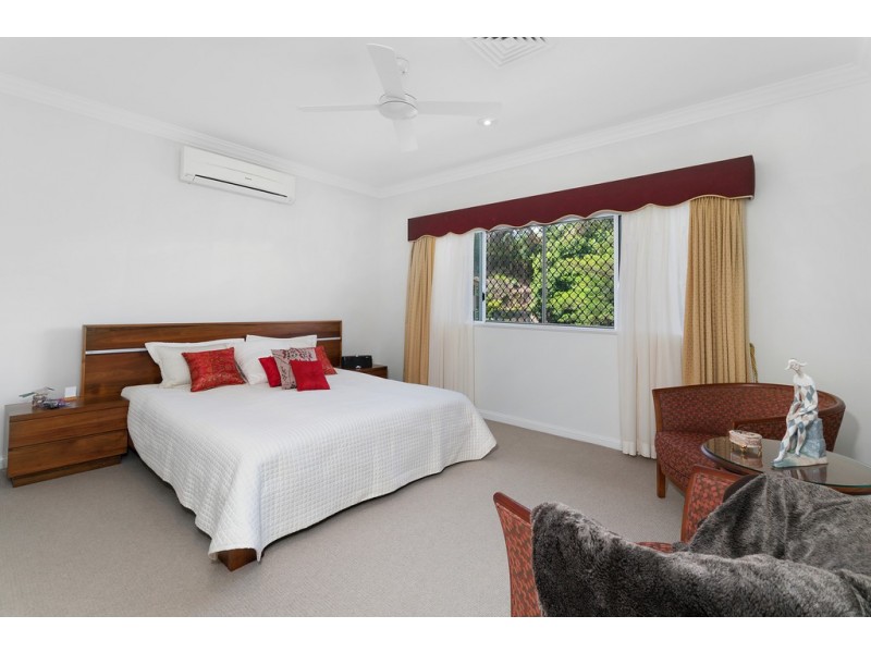 71 Summer Hill Drive, Mooroobool QLD 4870