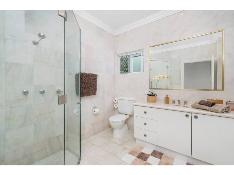 71 Summer Hill Drive, Mooroobool QLD 4870