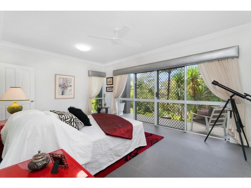 71 Summer Hill Drive, Mooroobool QLD 4870