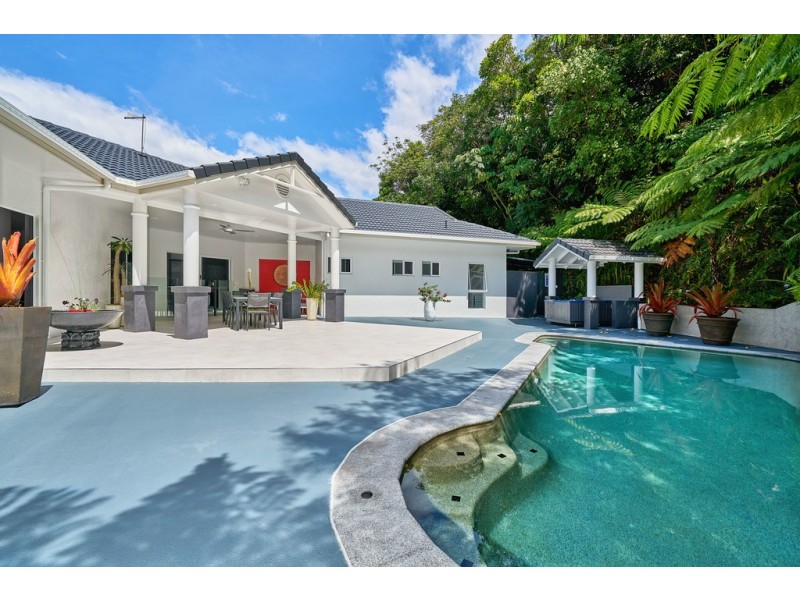 71 Summer Hill Drive, Mooroobool QLD 4870