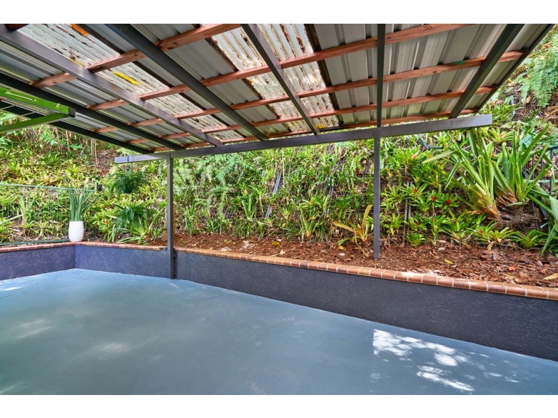 71 Summer Hill Drive, Mooroobool QLD 4870