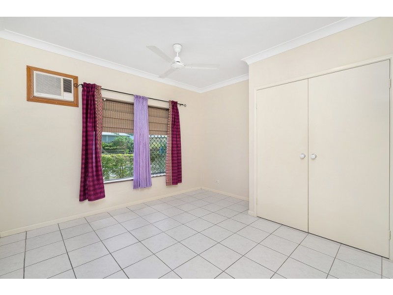 4 Picnic Street, White Rock QLD 4868